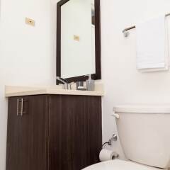 Отель Executive Suites at The Bromptons ванная