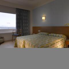 Ushuaia Ibiza Beach Hotel - Adults Only комната для гостей