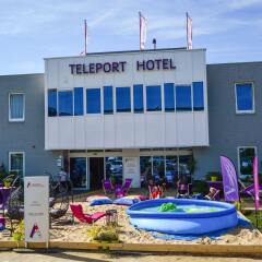 Amsterdam Teleport Hotel пляж