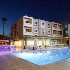 Kefalos - Damon Hotel Apartments Пафос бассейн