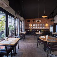 The Alcove Library Hotel питание