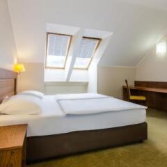 Hotel Arena Annex сейф в номере