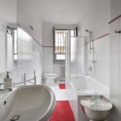Отель At Home - Porta Romana Италия, Милан - отзывы, цены и фото номеров - забронировать отель At Home - Porta Romana онлайн ванная