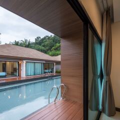 Отель Chermantra Aonang Resort and Pool Suite комната для гостей