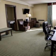 Coast Lethbridge Hotel & Conference Centre комната для гостей фото 3