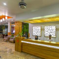 Отель Kaani Village & Spa интерьер отеля