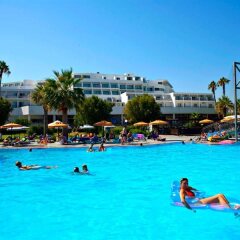Отель Doreta Beach Resort & Spa Греция, Родос - отзывы, цены и фото номеров - забронировать отель Doreta Beach Resort & Spa онлайн бассейн