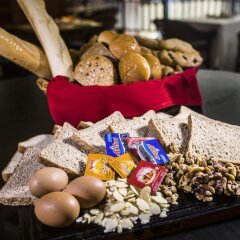 Отель The Gurney Resort Hotel & Residences Малайзия, Пенанг - 1 отзыв об отеле, цены и фото номеров - забронировать отель The Gurney Resort Hotel & Residences онлайн гостиничный бар