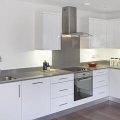 Отель Swiss Cottage Two в номере