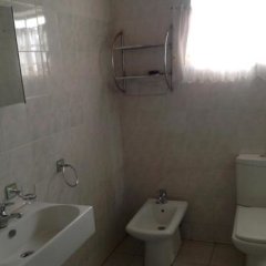 Holiday Lodge in Freetown, Sierra Leone from 37$, photos, reviews - zenhotels.com guestroom photo 2