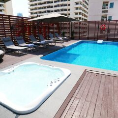 Отель Citrus Suites Sukhumvit 6 By Compass Hospitality Бангкок бассейн фото 3