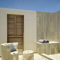 Отель Four Seasons Resort and Residence Anguilla балкон