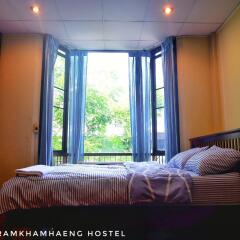 Inn Dee Home Hostel Бангкок комната для гостей фото 2