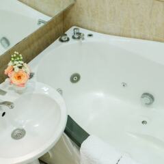 Гостиница Royal Suite near Lake фото 25