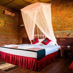 Отель Riverside @ Hsipaw Resort комната для гостей фото 5