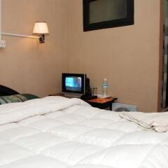 Отель Peak Point Hotel Непал, Катманду - отзывы, цены и фото номеров - забронировать отель Peak Point Hotel онлайн сейф в номере
