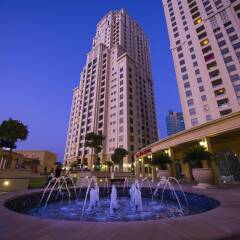 Апарт-Отель Roda Amwaj Suites Jumeirah Beach Residence вид на фасад