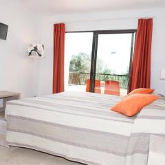 Отель Apartamentos Sol Romantica комната для гостей фото 4