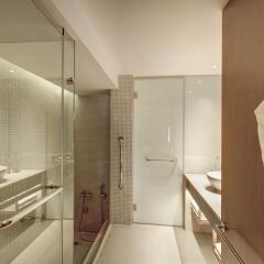 Отель Outrigger Laguna Phuket Beach Resort сауна