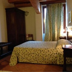 Hotel Archimede Ortigia Сиракуза сейф в номере