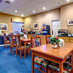 Отель Best Western Plus Suites Downtown Канада, Калгари - отзывы, цены и фото номеров - забронировать отель Best Western Plus Suites Downtown онлайн питание фото 3