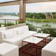 Отель Sheraton Grand Krakow Краков балкон