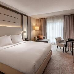 Отель Hilton Munich City Германия, Мюнхен - 9 отзывов об отеле, цены и фото номеров - забронировать отель Hilton Munich City онлайн комната для гостей фото 5