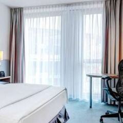 Отель Hilton Garden Inn Stuttgart Neckar Park в номере
