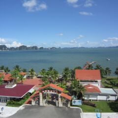 Ha Long Bay Hotel пляж