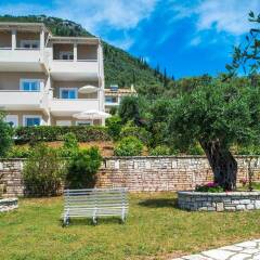Апартаменты Krouzeri Beach Apartments бассейн