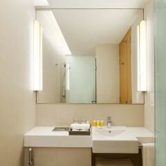 Days Hotel by Wyndham Singapore At Zhongshan Park ванная фото 2