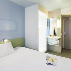 Отель ibis budget Zurich Airport комната для гостей