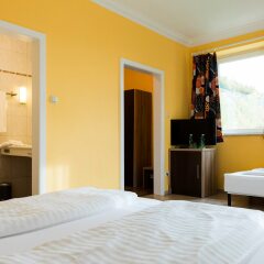 Отель Restaurant Villa Flora Аниф удобства в номере