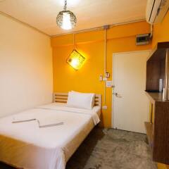 Отель Smile Buri House Бангкок комната для гостей фото 4