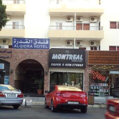 Al Qidra Hotel & Suites Aqaba парковка