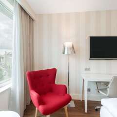 Отель NH Collection Frankfurt City комната для гостей фото 2