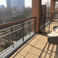 Отель 2 Bed Shoreditch Flat балкон