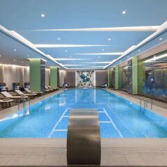 Elite World Asia Hotel бассейн фото 3