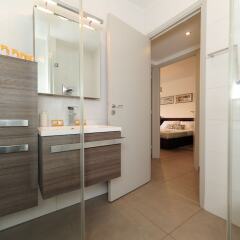 Отель Nice Étoile Grand suite Five stars holiday house ванная