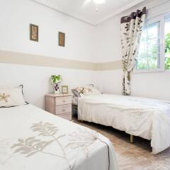 Отель Villa Bennecke Sherlock Ориуэла детские мероприятия