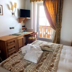 Hotel Monza комната для гостей