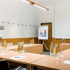 Отель Novotel Muenchen City Германия, Мюнхен - 11 отзывов об отеле, цены и фото номеров - забронировать отель Novotel Muenchen City онлайн помещение для мероприятий