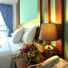 Отель Baan Karon Resort в номере фото 2