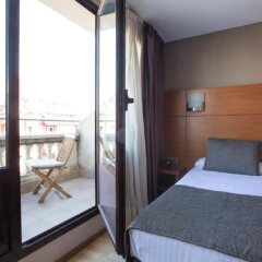 Hotel Via Augusta балкон