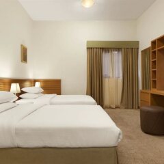 Ramada Hotel And Suites Ajman Аджман комната для гостей фото 3