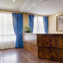 Отель Madrid Rio интерьер отеля