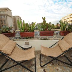 Отель Appartement Flora - 5 Stars Holiday House
