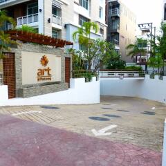 Отель iCheck inn Residences Patong парковка