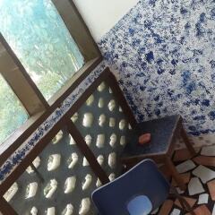 Отель Almond Tree Guest House гостиничный бар