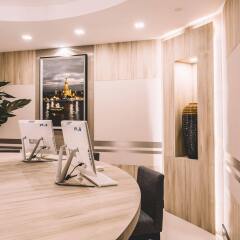 Отель Adelphi Suites Bangkok фитнесс-зал